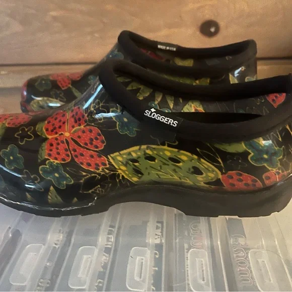 Sloggers Rain & Garden Clogs, Size 8 - Picture 3 of 4